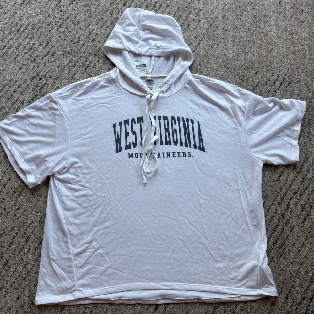 Hoodie NWT West Virginia Mountaineers Women's XXL Short Sleeve Game Day Couture